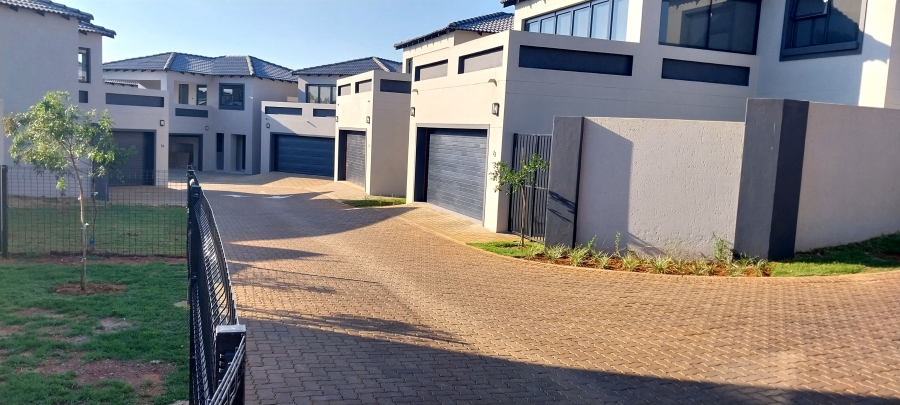 3 Bedroom Property for Sale in Olympus AH Gauteng