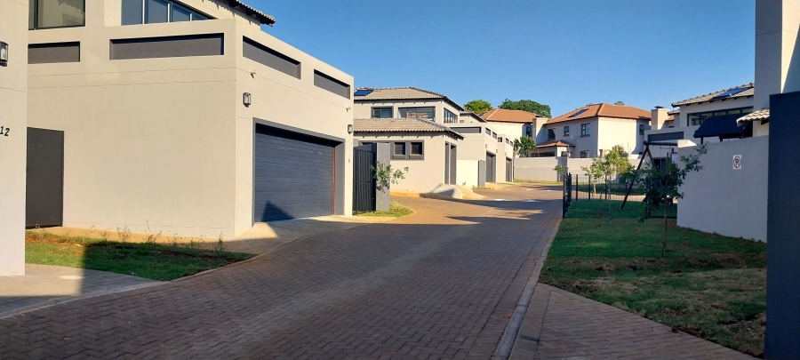 3 Bedroom Property for Sale in Olympus AH Gauteng