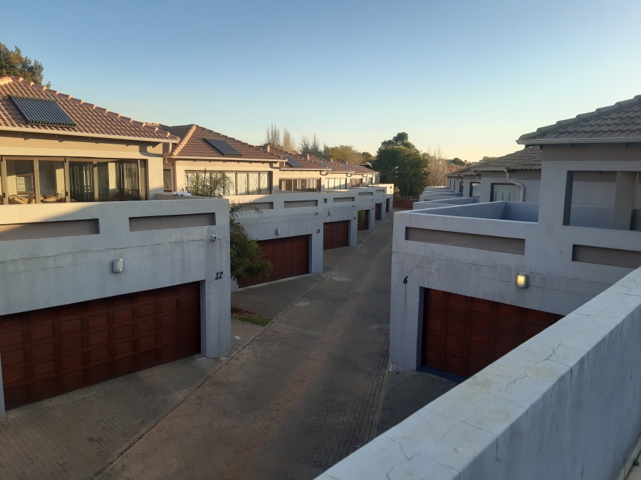 3 Bedroom Property for Sale in Olympus AH Gauteng