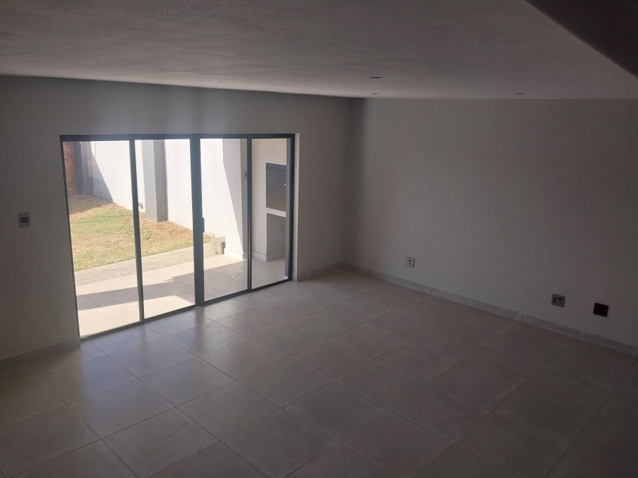 3 Bedroom Property for Sale in Olympus AH Gauteng