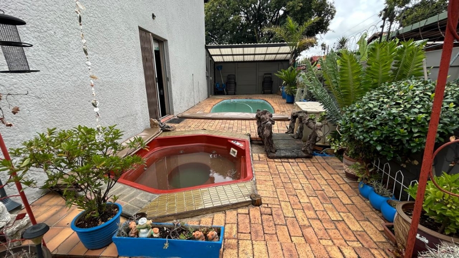 3 Bedroom Property for Sale in Beyers Park Gauteng