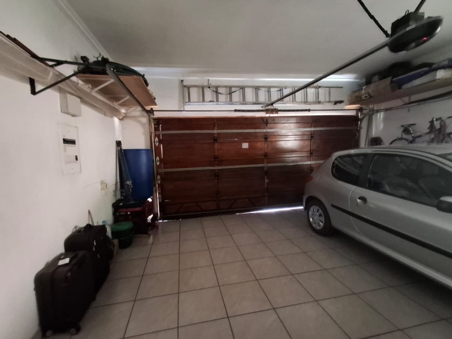 3 Bedroom Property for Sale in Sonneveld Gauteng