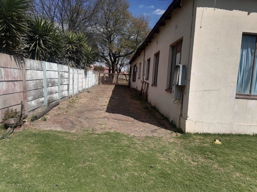 4 Bedroom Property for Sale in Dunnottar Gauteng