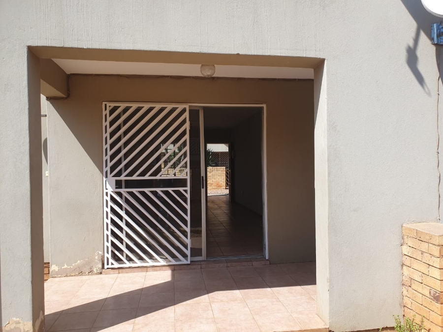 2 Bedroom Property for Sale in Montana Gauteng