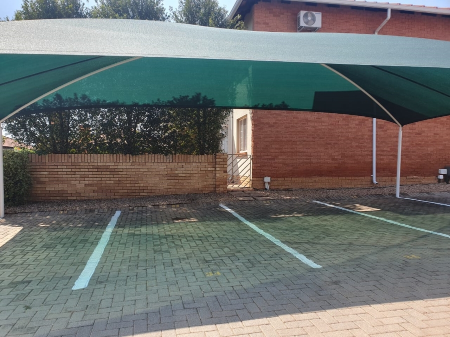 2 Bedroom Property for Sale in Montana Gauteng