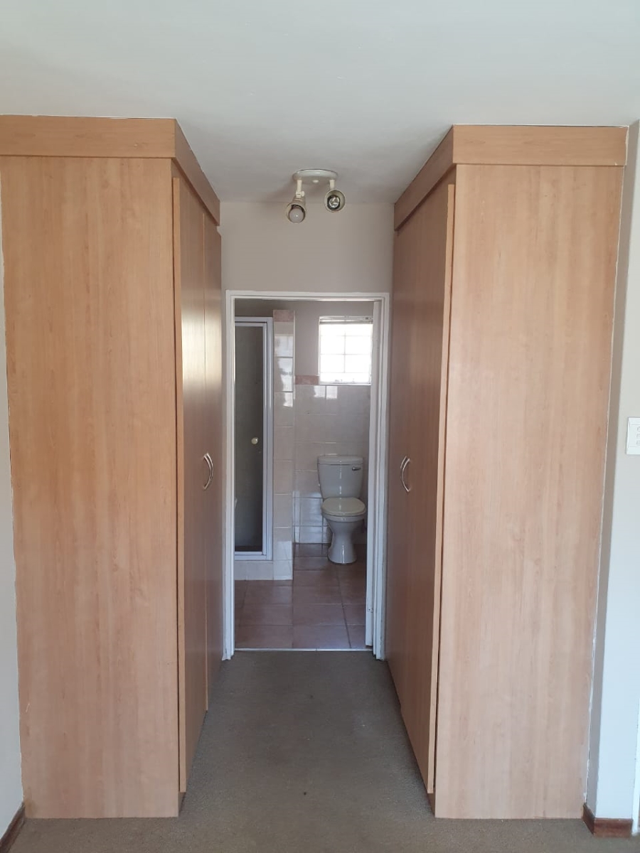 2 Bedroom Property for Sale in Montana Gauteng