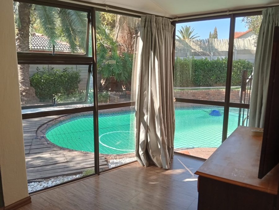 3 Bedroom Property for Sale in Glen Marais Gauteng