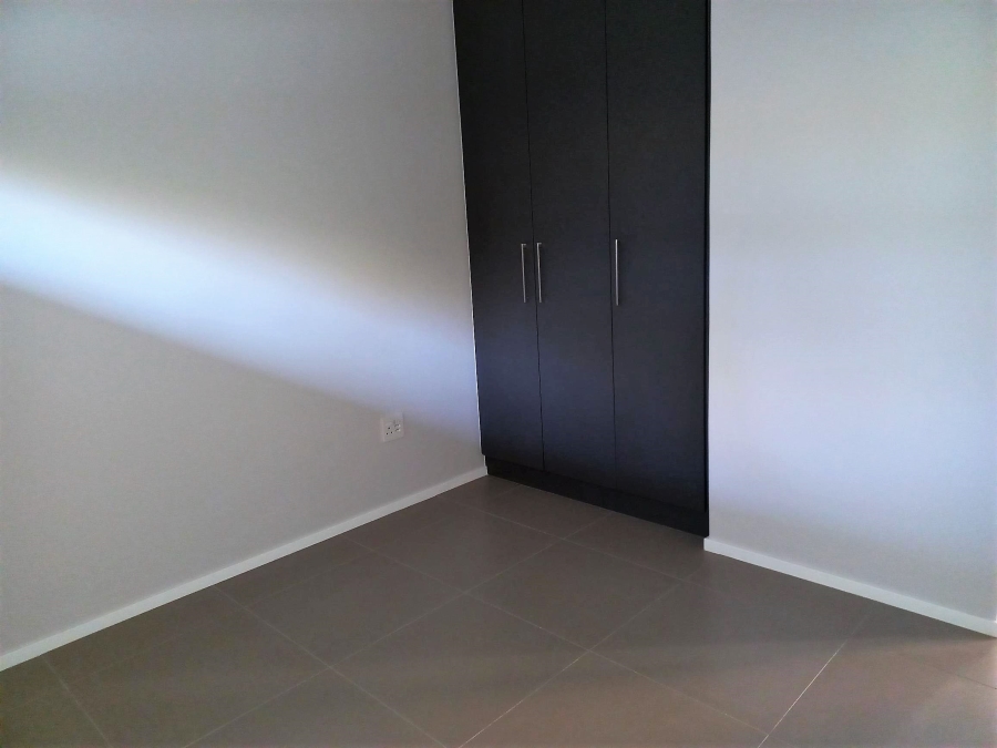 To Let 2 Bedroom Property for Rent in Bryanston Gauteng