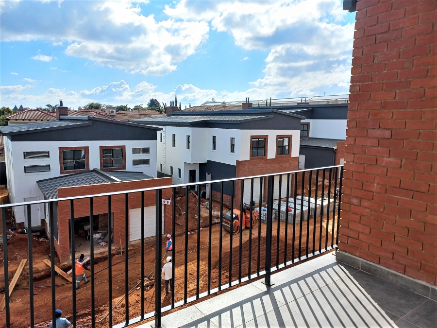 To Let 2 Bedroom Property for Rent in Bryanston Gauteng