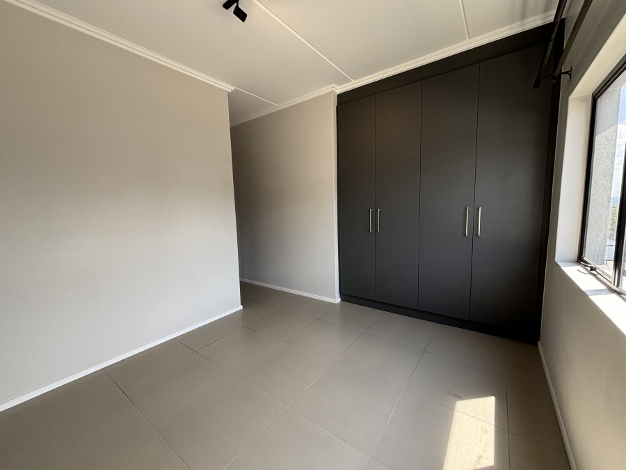 To Let 2 Bedroom Property for Rent in Bryanston Gauteng