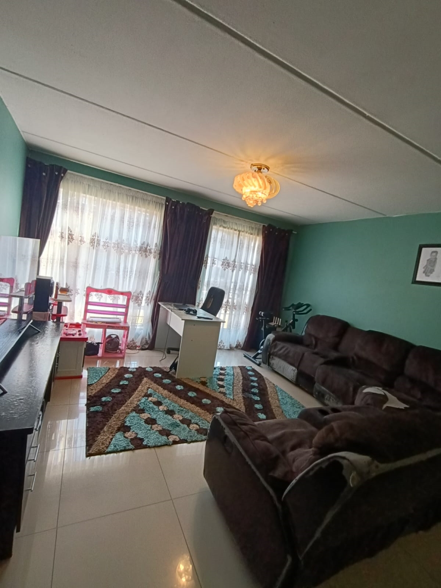 2 Bedroom Property for Sale in Alan Manor Gauteng