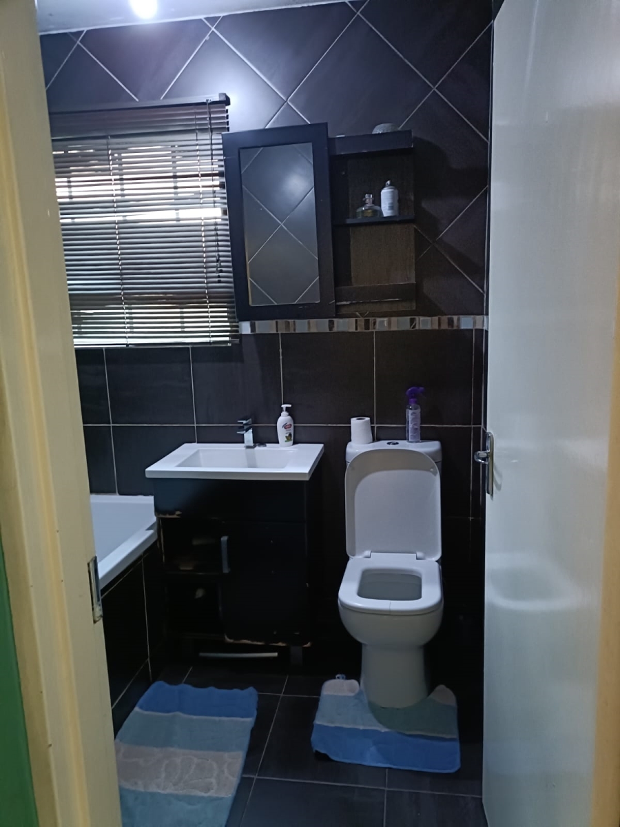 2 Bedroom Property for Sale in Alan Manor Gauteng