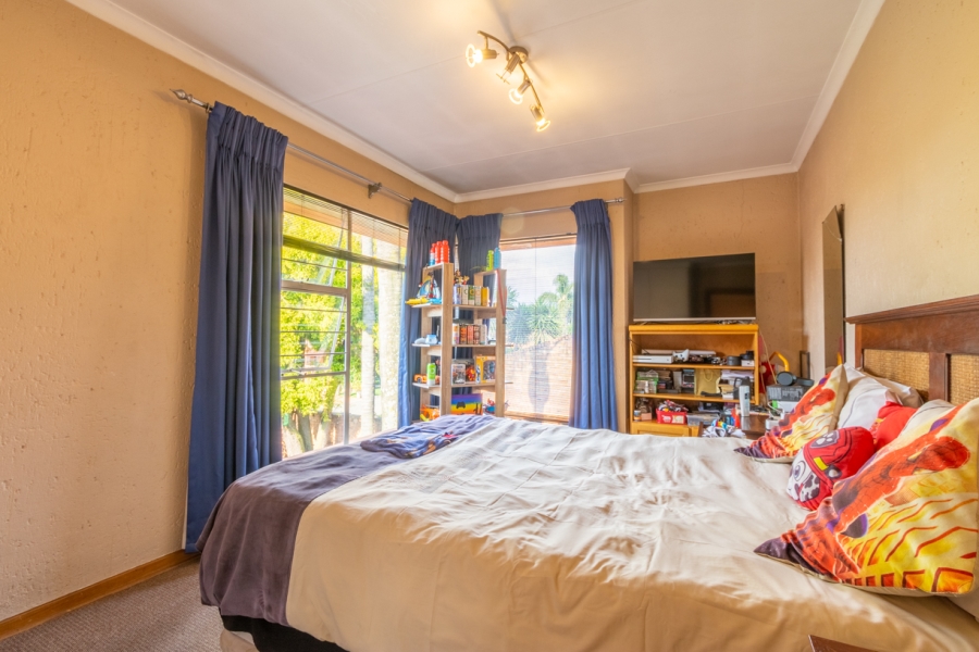 3 Bedroom Property for Sale in Lakefield Gauteng