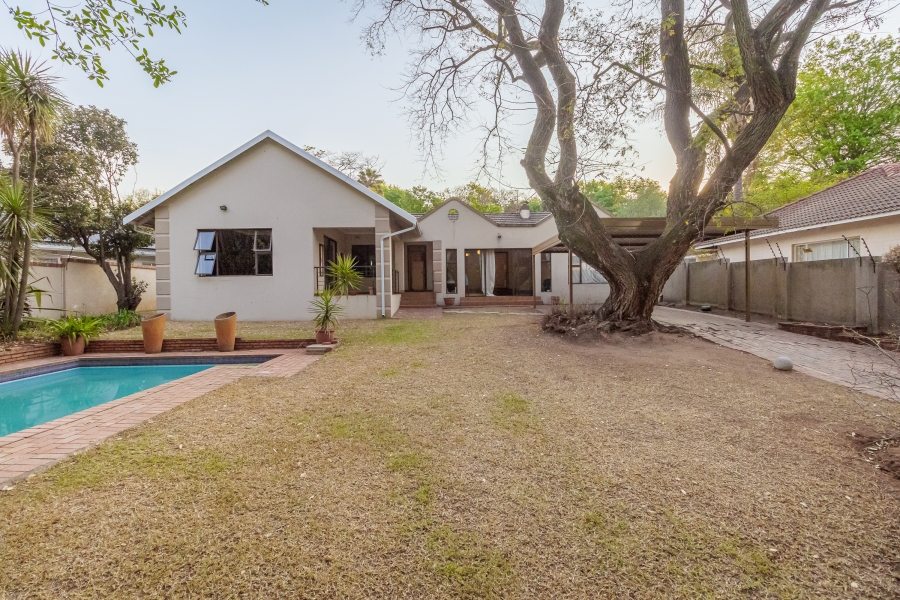 5 Bedroom Property for Sale in Blairgowrie Gauteng