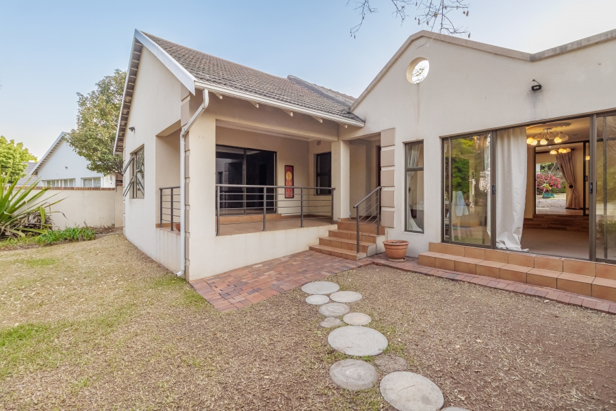 5 Bedroom Property for Sale in Blairgowrie Gauteng