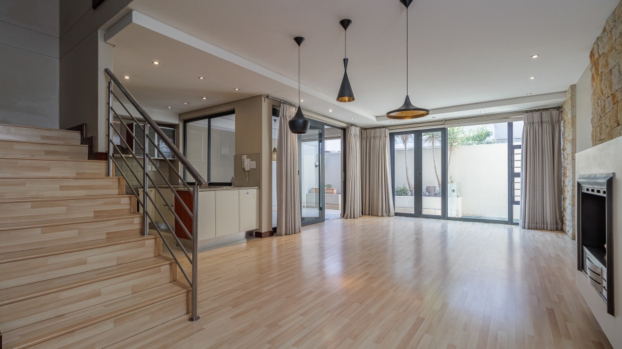 3 Bedroom Property for Sale in Illovo Gauteng