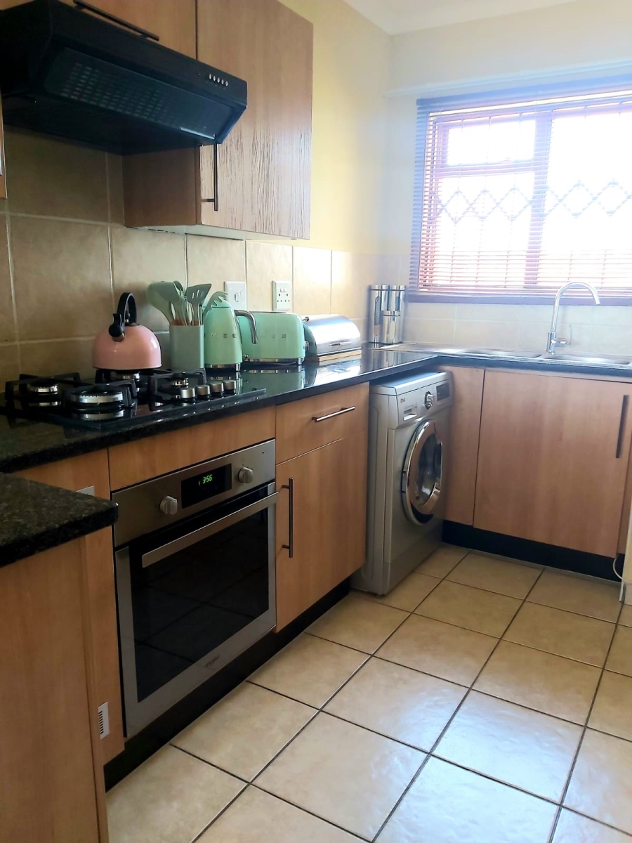 To Let 2 Bedroom Property for Rent in Arundo Estate Gauteng