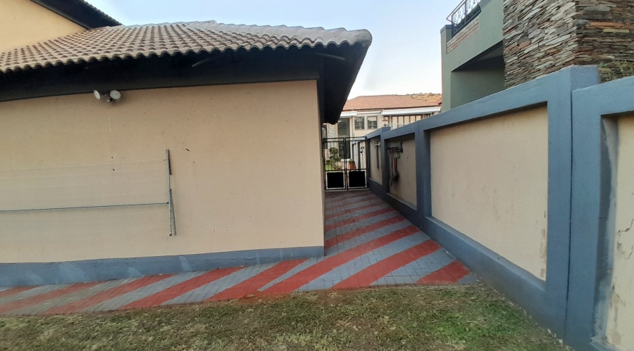 3 Bedroom Property for Sale in Magaliesberg Country Estate Gauteng