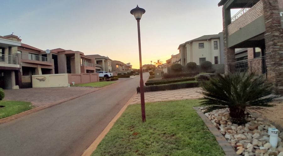 3 Bedroom Property for Sale in Magaliesberg Country Estate Gauteng