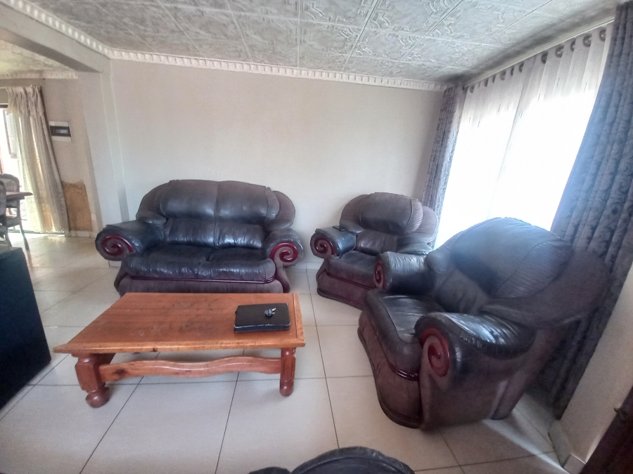 5 Bedroom Property for Sale in Danville Gauteng