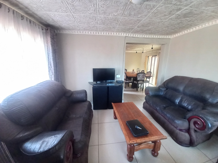 5 Bedroom Property for Sale in Danville Gauteng