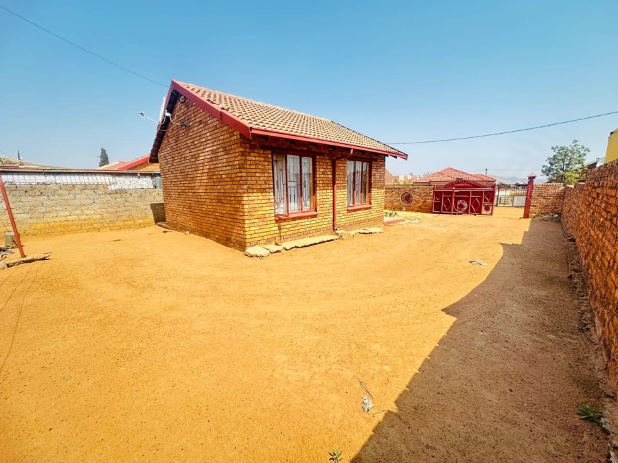 2 Bedroom Property for Sale in Soshanguve WW Gauteng