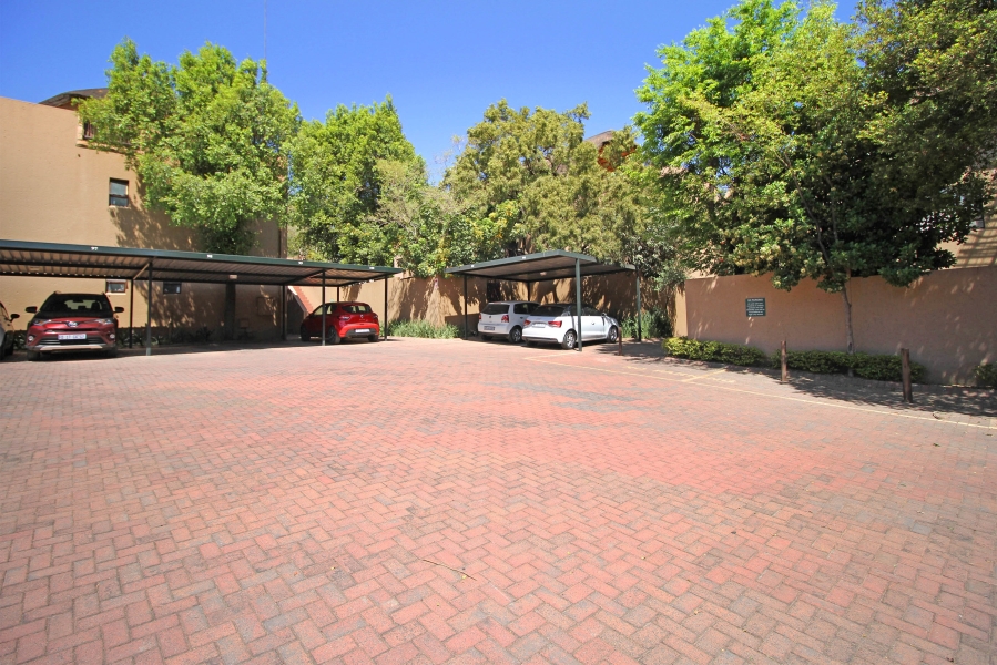 2 Bedroom Property for Sale in Sunninghill Gauteng