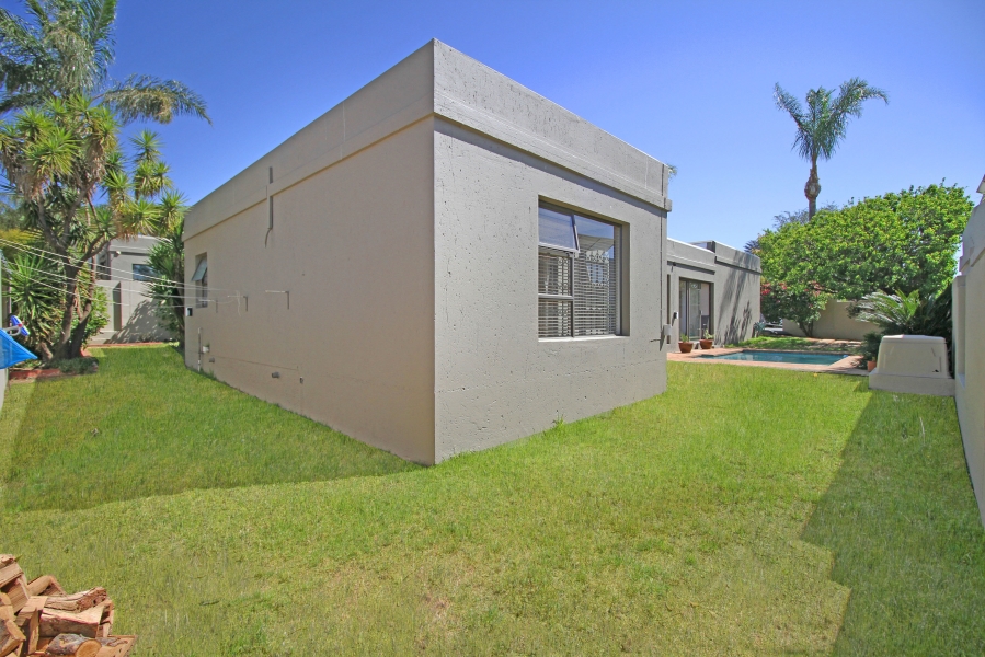 3 Bedroom Property for Sale in Sunninghill Gauteng