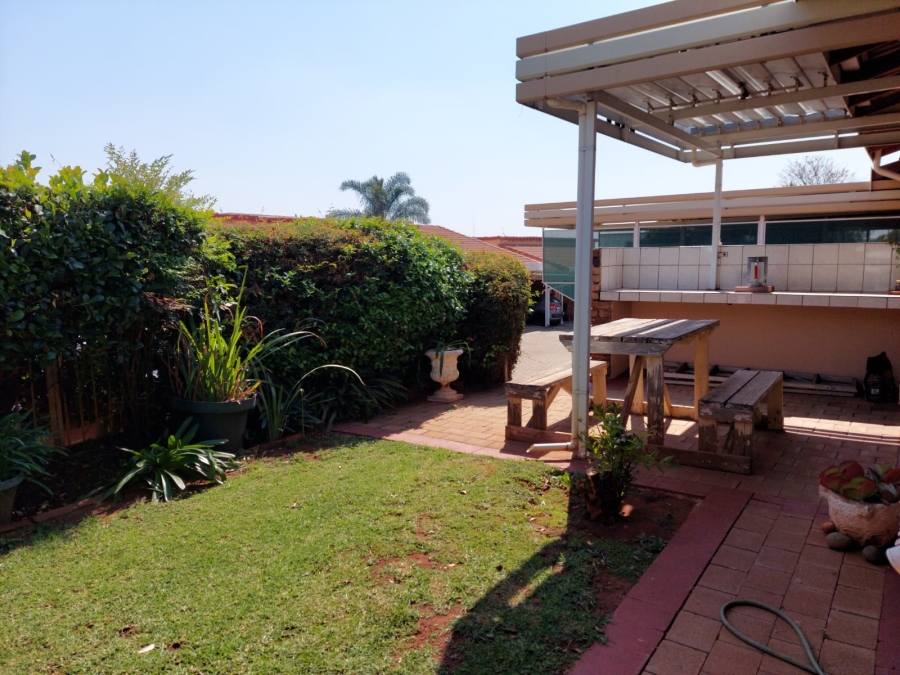 To Let 1 Bedroom Property for Rent in Rangeview Gauteng