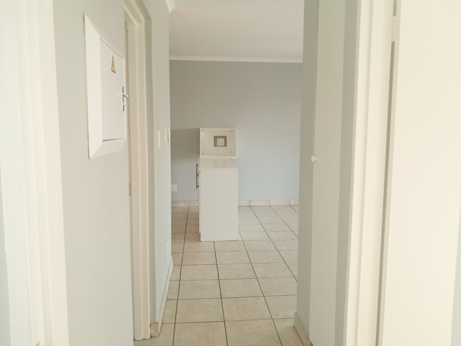 To Let 2 Bedroom Property for Rent in Northcliff Gauteng