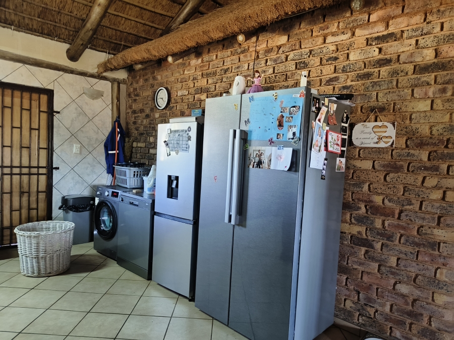 4 Bedroom Property for Sale in Firolaz AH Gauteng