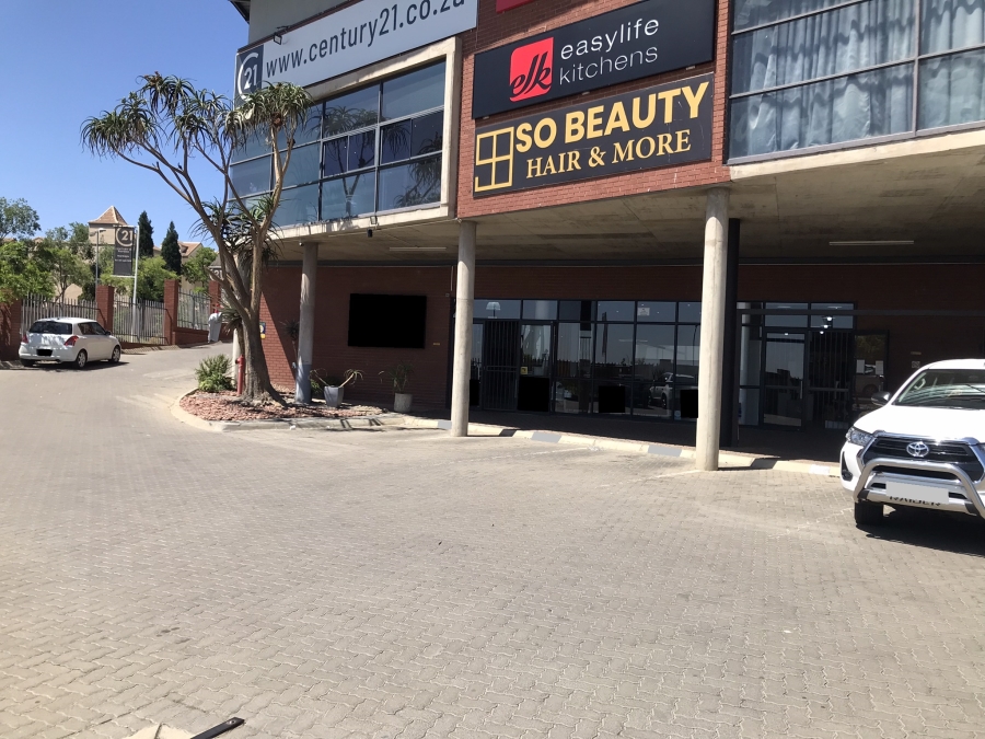 To Let commercial Property for Rent in Lonehill Gauteng