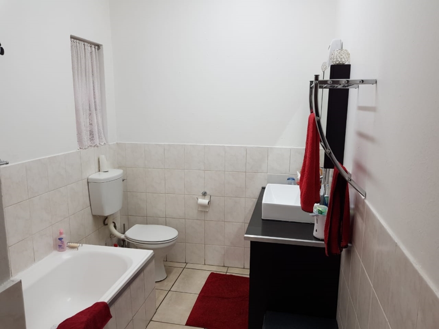 To Let 2 Bedroom Property for Rent in Marlands Gauteng