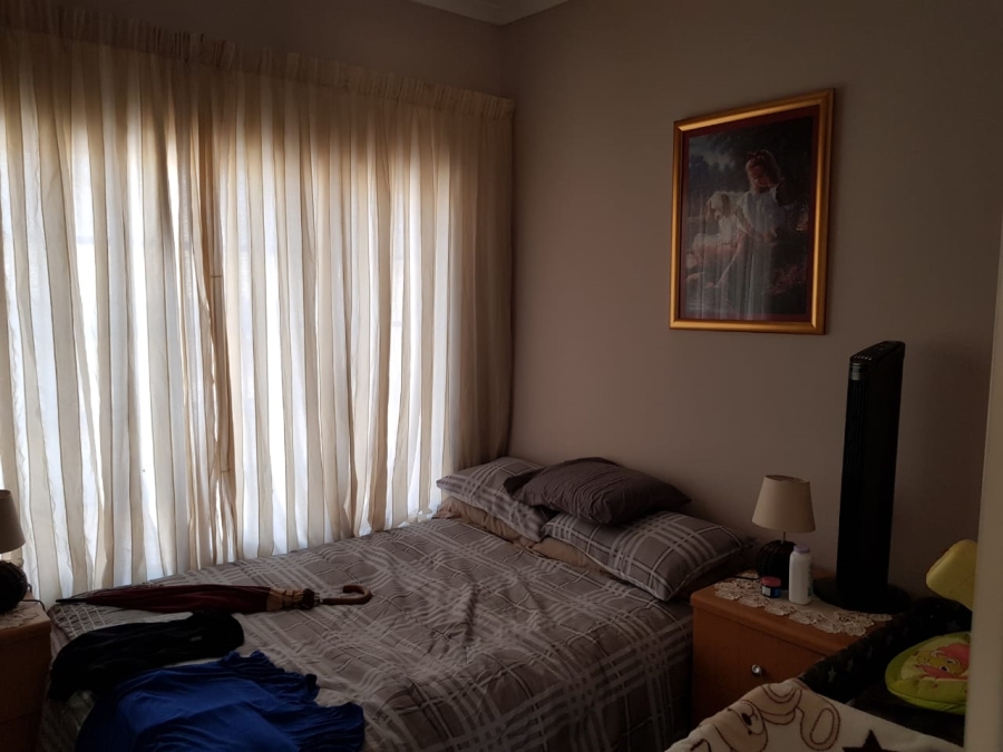 To Let 2 Bedroom Property for Rent in Marlands Gauteng