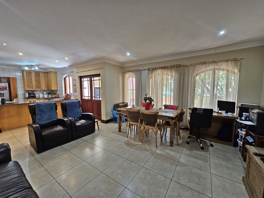 To Let 3 Bedroom Property for Rent in Midstream Estate Gauteng