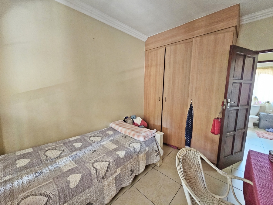 To Let 3 Bedroom Property for Rent in Midstream Estate Gauteng