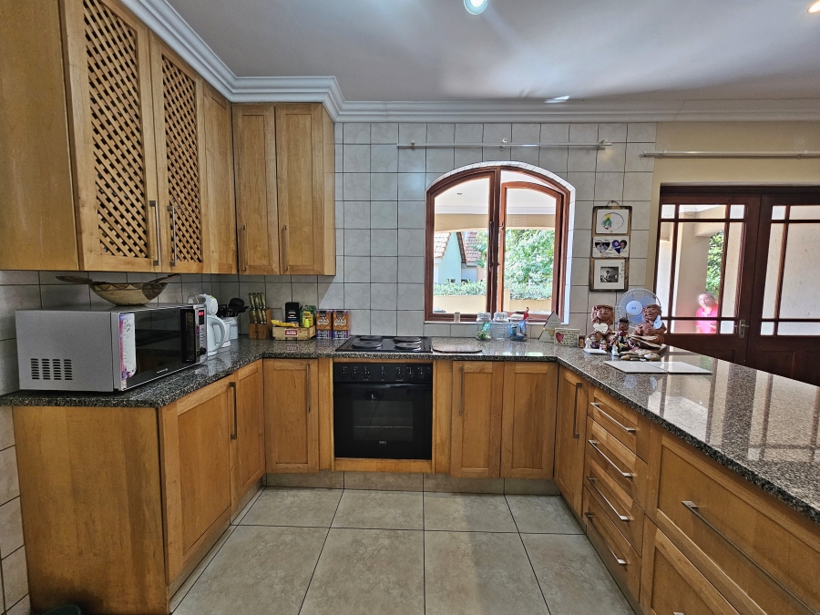 To Let 3 Bedroom Property for Rent in Midstream Estate Gauteng