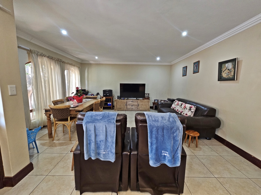 To Let 3 Bedroom Property for Rent in Midstream Estate Gauteng