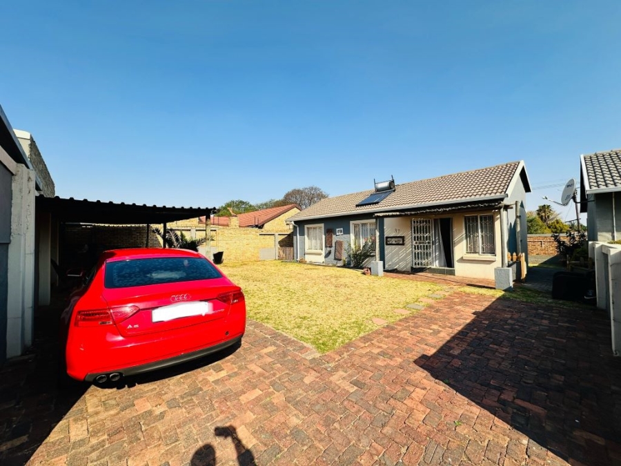 3 Bedroom Property for Sale in Albemarle Gauteng