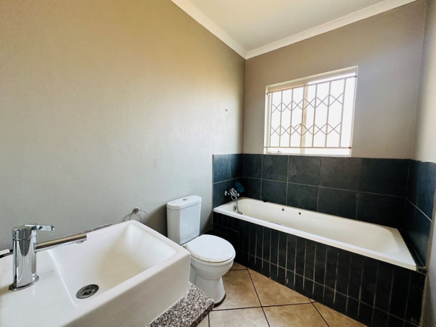 3 Bedroom Property for Sale in Albemarle Gauteng