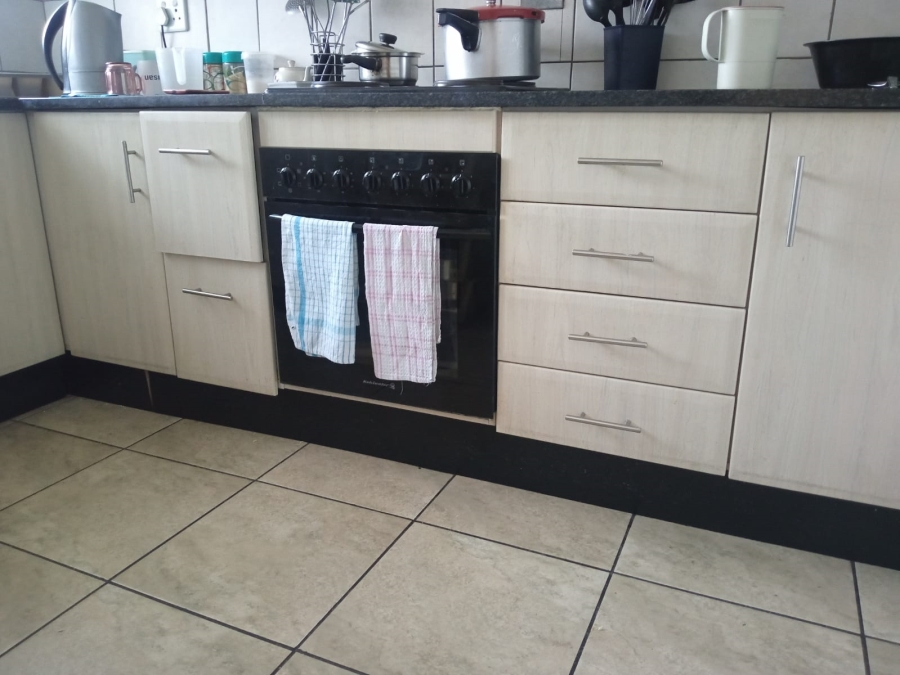 2 Bedroom Property for Sale in Parkdene Gauteng