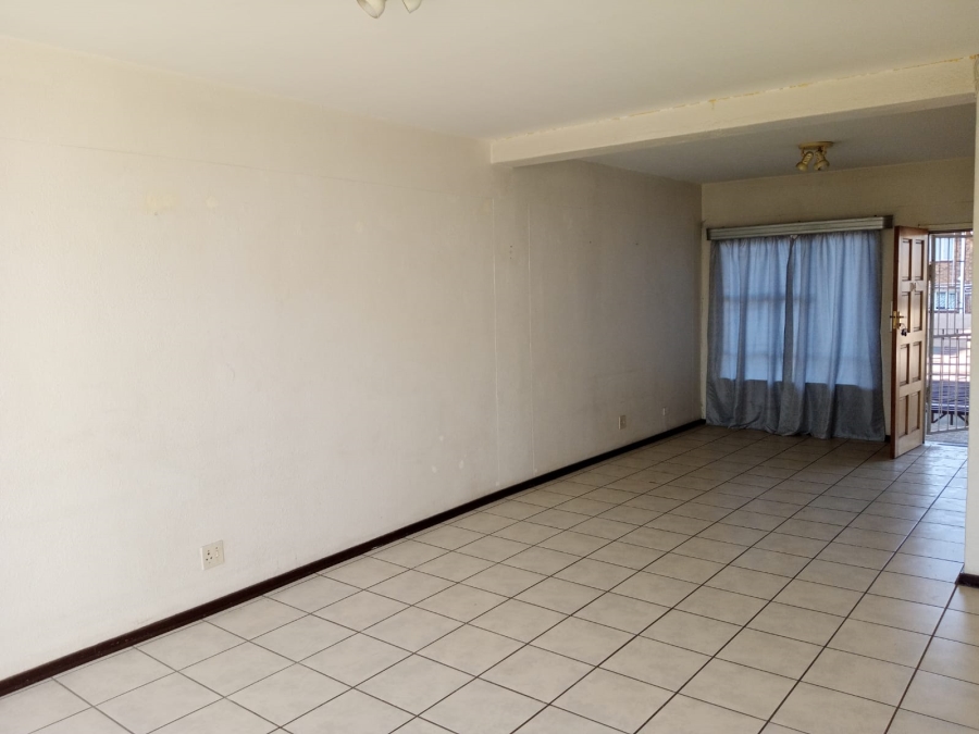 1 Bedroom Property for Sale in Parkdene Gauteng