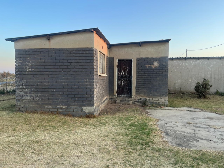 1 Bedroom Property for Sale in Langaville Gauteng