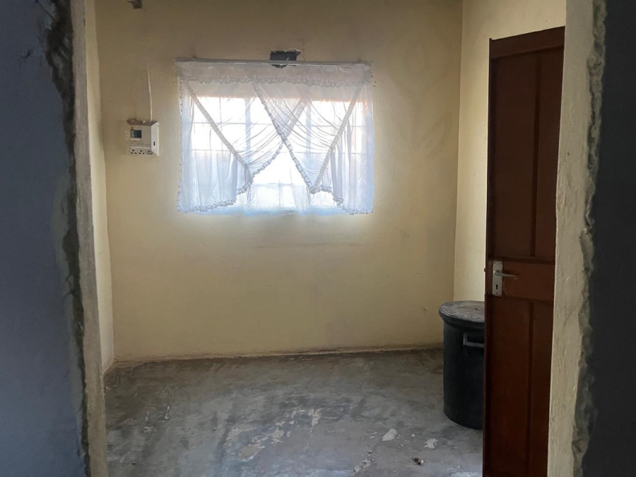 1 Bedroom Property for Sale in Langaville Gauteng