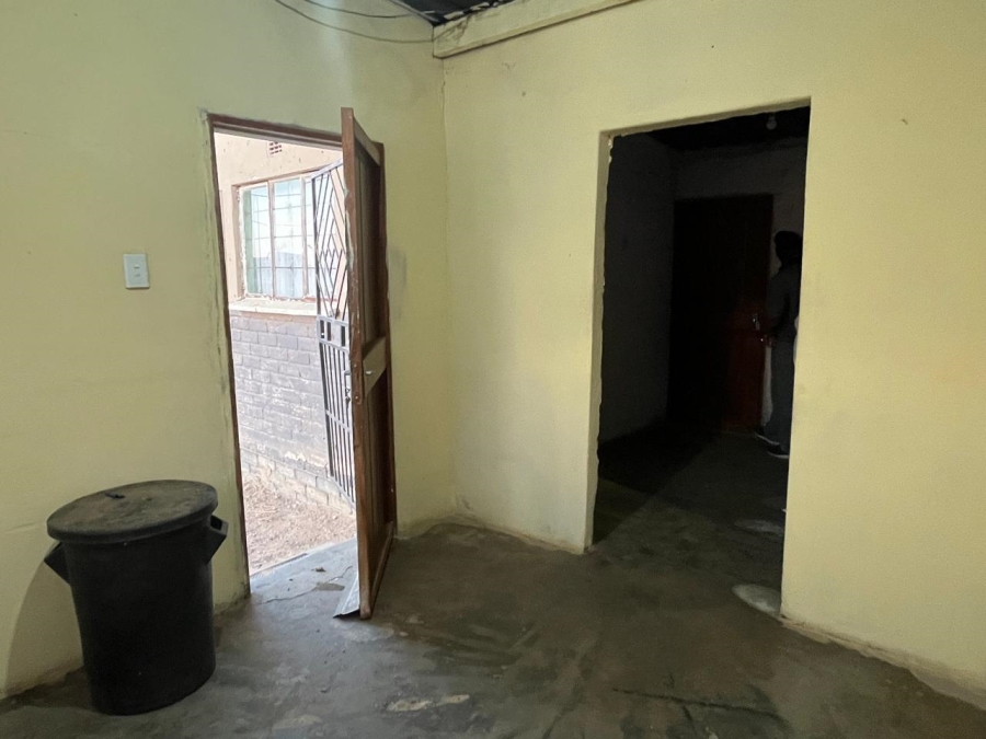 1 Bedroom Property for Sale in Langaville Gauteng