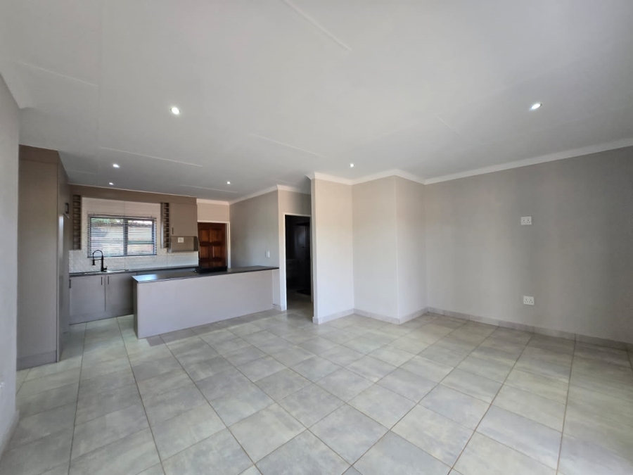 To Let 3 Bedroom Property for Rent in Benoni Orchards Ah Gauteng