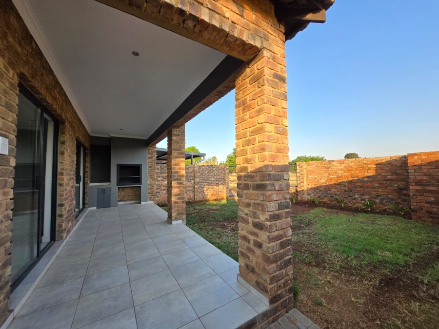 To Let 3 Bedroom Property for Rent in Benoni Orchards Ah Gauteng