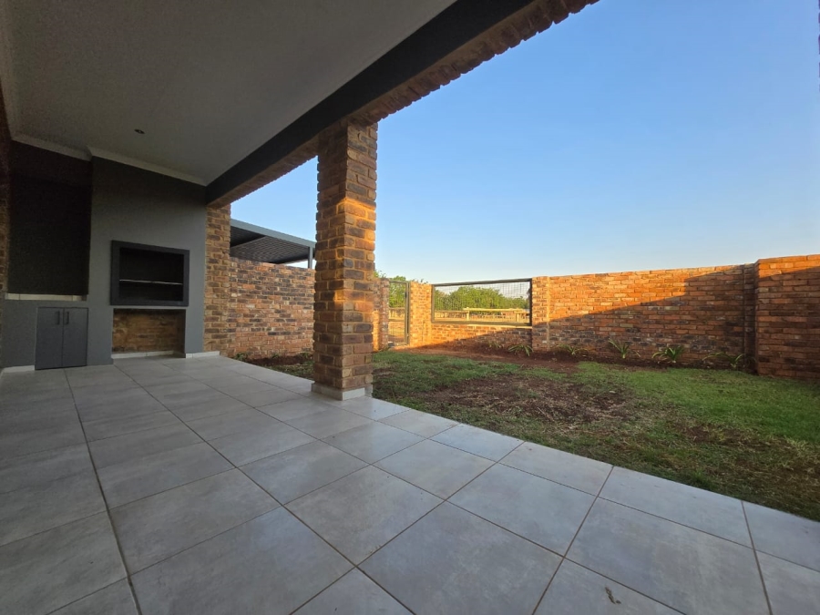 To Let 3 Bedroom Property for Rent in Benoni Orchards Ah Gauteng