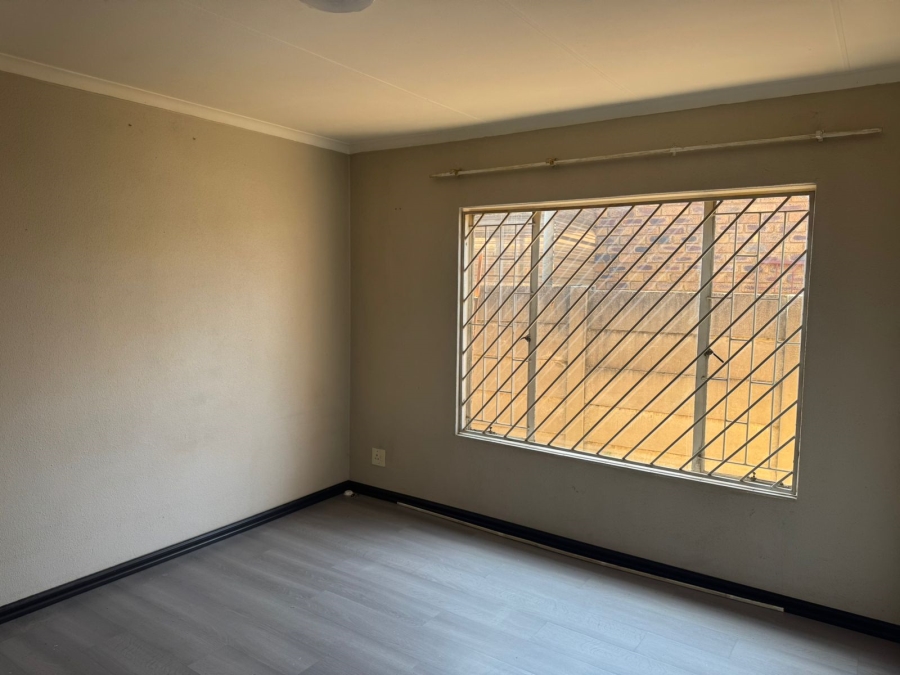 2 Bedroom Property for Sale in Minnebron Gauteng