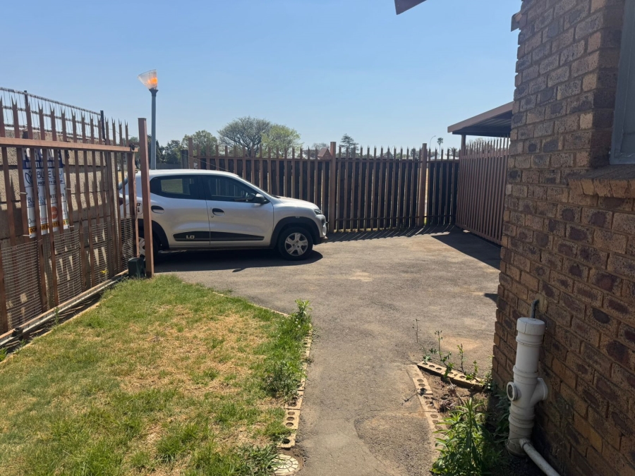 2 Bedroom Property for Sale in Minnebron Gauteng